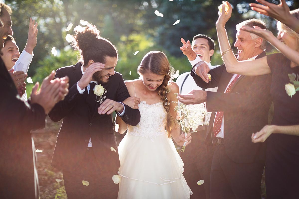 How Many Guests Should you Invite to Your Wedding?