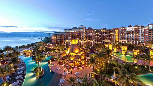 Villa del Palmar Cancun Luxury Beach Resort & Spa